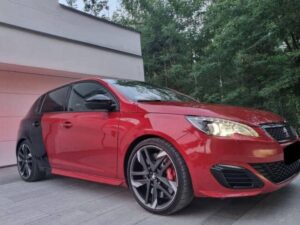 Peugeot 308 1.6 E-THP S&S GTi By Sport / 2016 / automatique / essence / manuelle / / 13000€